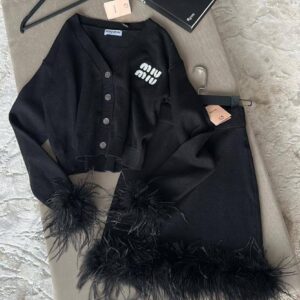 Chic Feather Set