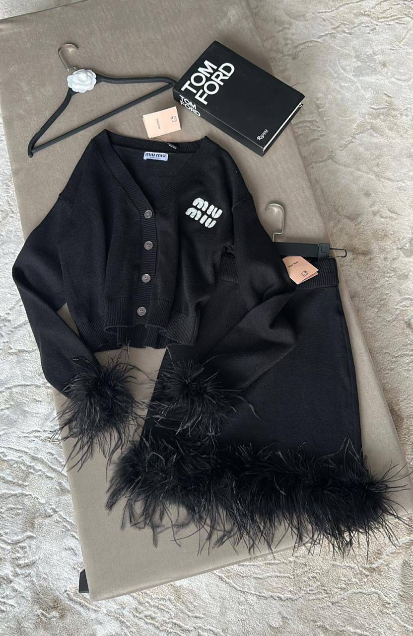Chic Feather Set